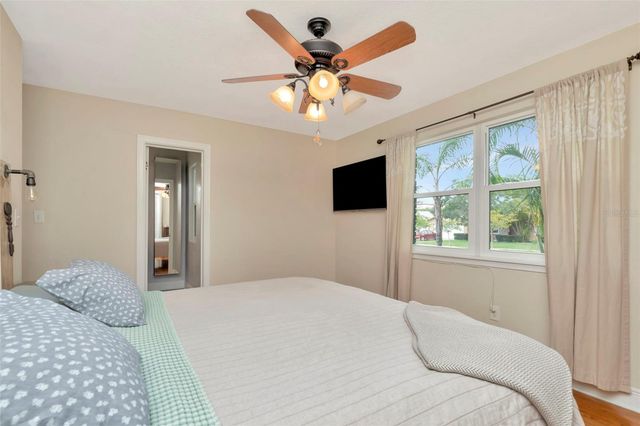 4830 3RD AVENUE N, St Petersburg, FL 33713