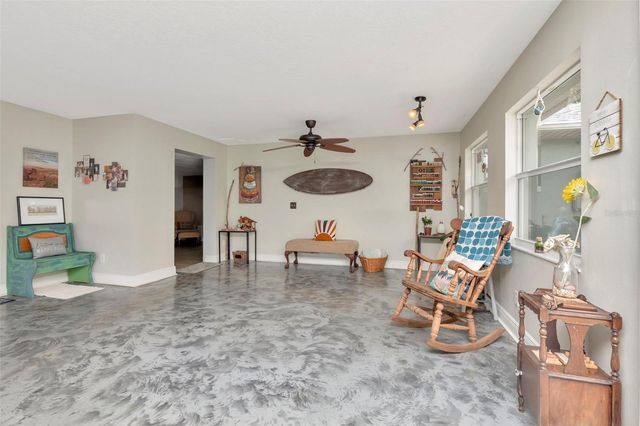 4830 3RD AVENUE N, St Petersburg, FL 33713