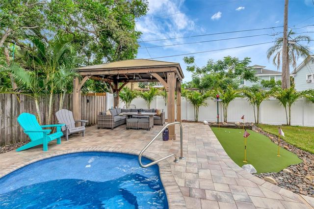 4830 3RD AVENUE N, St Petersburg, FL 33713