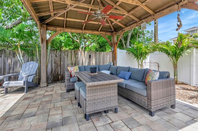 4830 3RD AVENUE N, St Petersburg, FL 33713