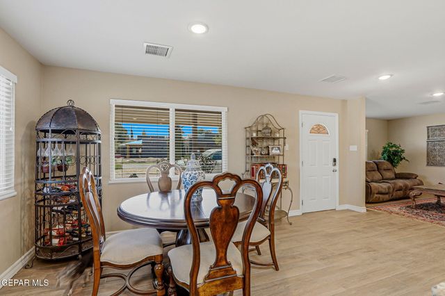 5425 ROCKWOOD Road, El Paso, TX 79932