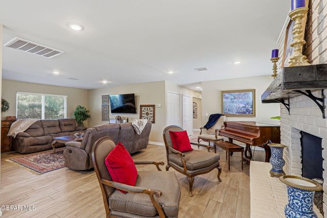 5425 ROCKWOOD Road, El Paso, TX 79932