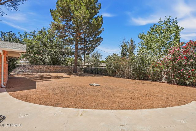 5425 ROCKWOOD Road, El Paso, TX 79932
