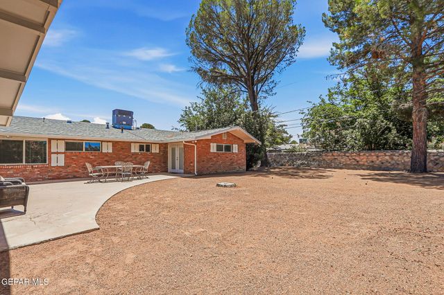 5425 ROCKWOOD Road, El Paso, TX 79932