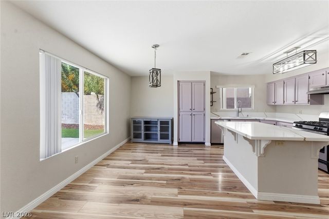 8301 Classic Villa Court, Las Vegas, NV 89128