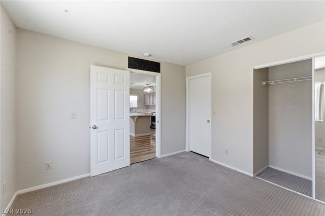 8301 Classic Villa Court, Las Vegas, NV 89128