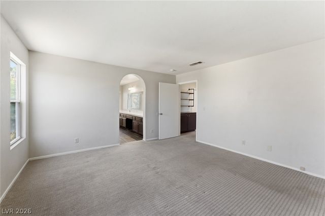 8301 Classic Villa Court, Las Vegas, NV 89128