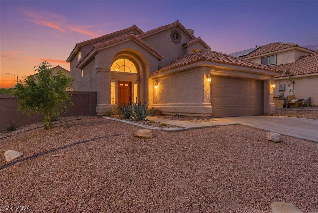 8301 Classic Villa Court, Las Vegas, NV 89128