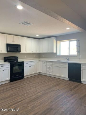 1656 E INDIANOLA Avenue, Phoenix, AZ 85016