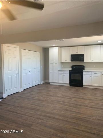 1656 E INDIANOLA Avenue, Phoenix, AZ 85016