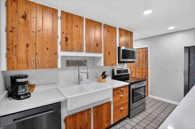 317 N BAY BOULEVARD, Anna Maria, FL 34216
