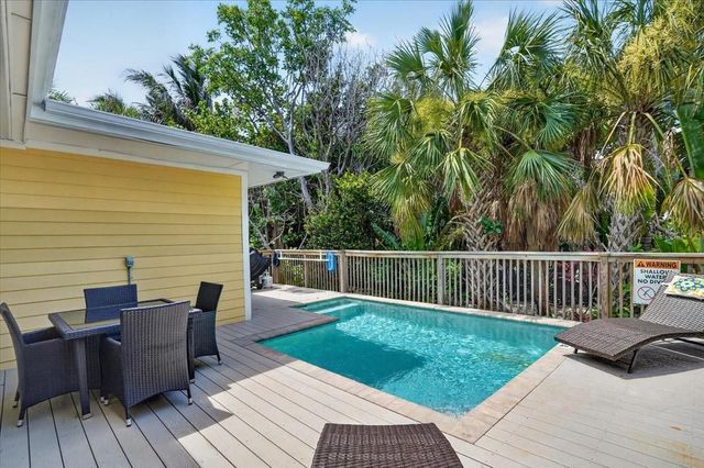 317 N BAY BOULEVARD, Anna Maria, FL 34216