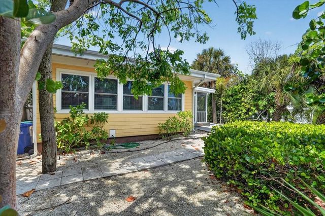 317 N BAY BOULEVARD, Anna Maria, FL 34216
