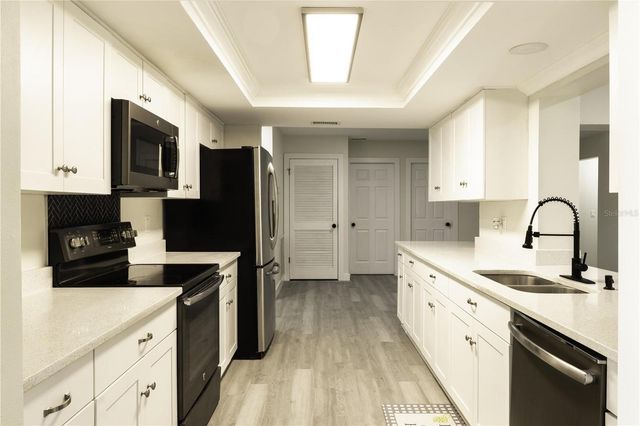 9209 KINGSRIDGE DRIVE, Temple Terrace, FL 33637