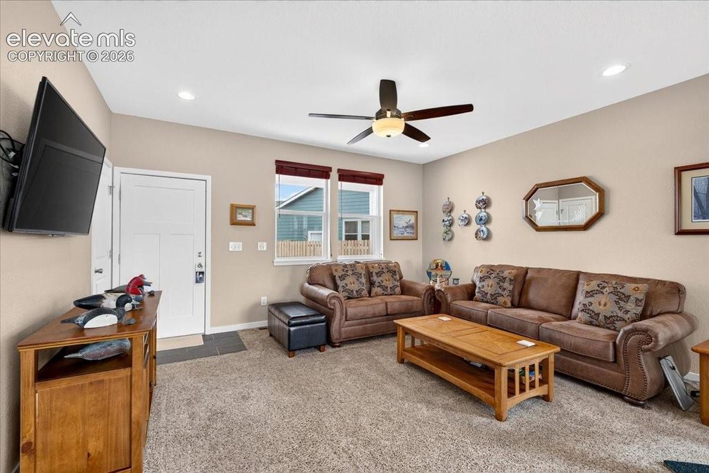 495 S 2nd Avenue, Deer Trail, CO 80105 — photo 2