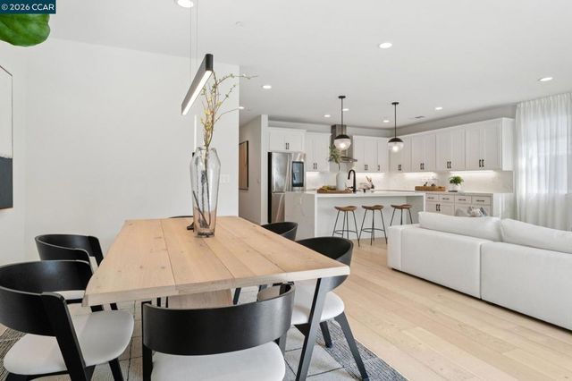 5549 Promontory Way, Antioch, CA 94531