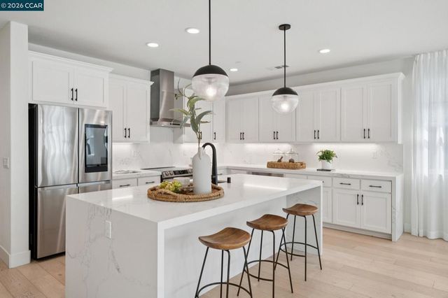 5549 Promontory Way, Antioch, CA 94531