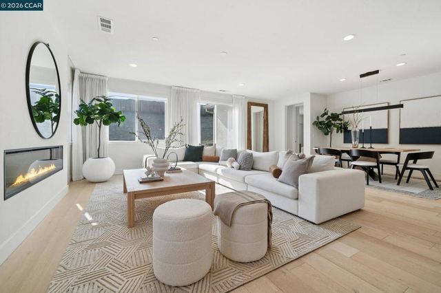 5549 Promontory Way, Antioch, CA 94531