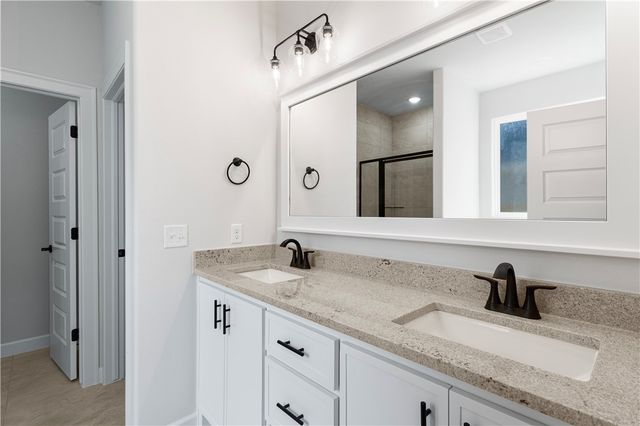 1912 Farmer Street, Pea Ridge, AR 72751