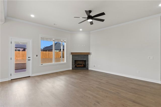 1912 Farmer Street, Pea Ridge, AR 72751