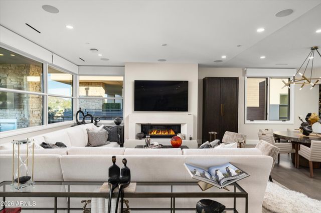 5572 E STELLA Lane, Paradise Valley, AZ 85253