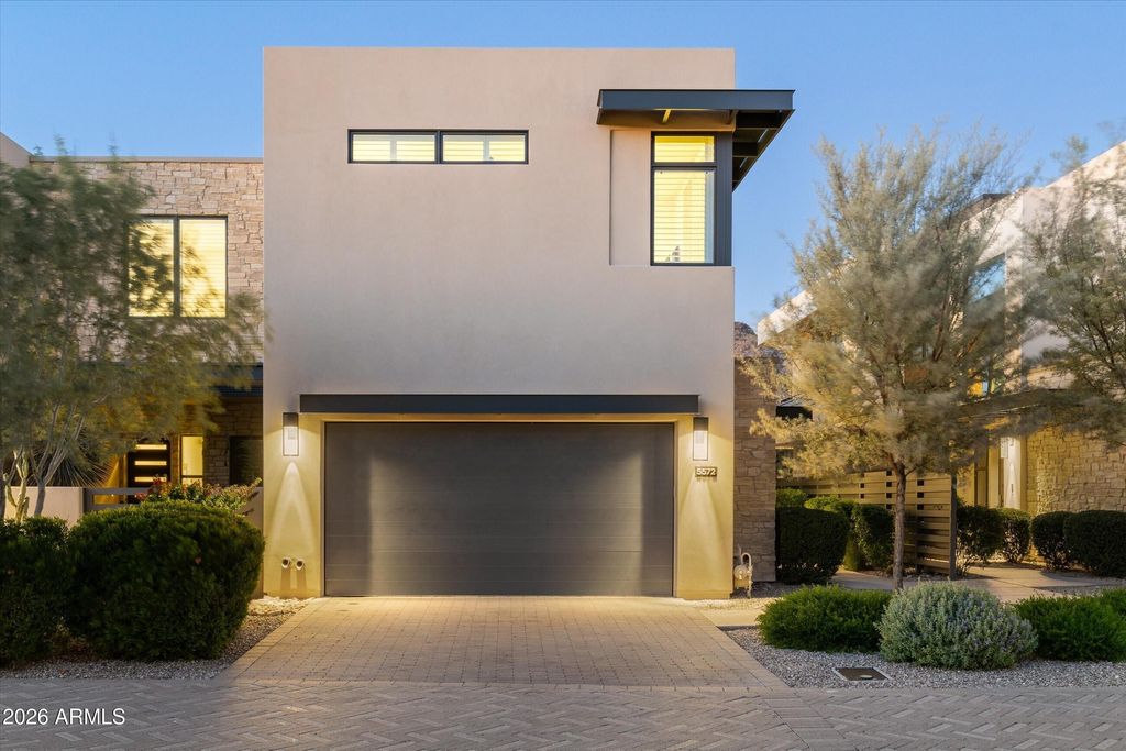 5572 E STELLA Lane, Paradise Valley, AZ 85253