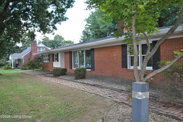 2706 Lime Kiln Ln, Louisville, KY 40222