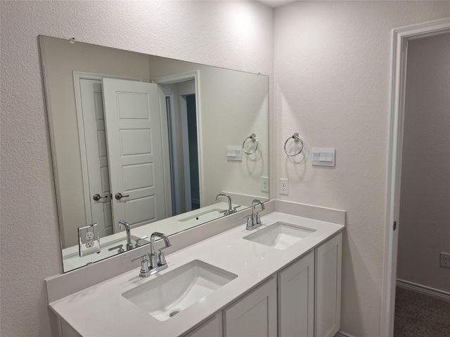 10017 Deposit Drive, Aubrey, TX 76227