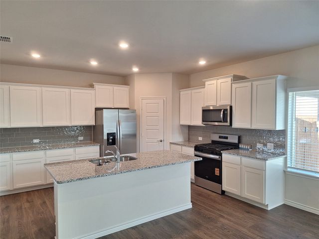 10017 Deposit Drive, Aubrey, TX 76227