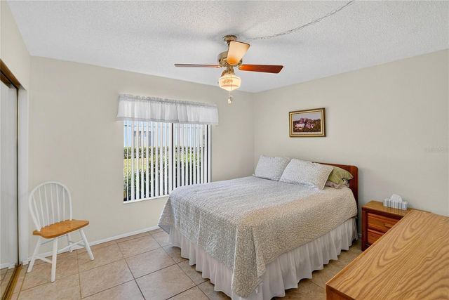 105 N CAPRI COURT N, Plant City, FL 33566