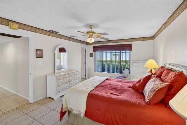 105 N CAPRI COURT N, Plant City, FL 33566