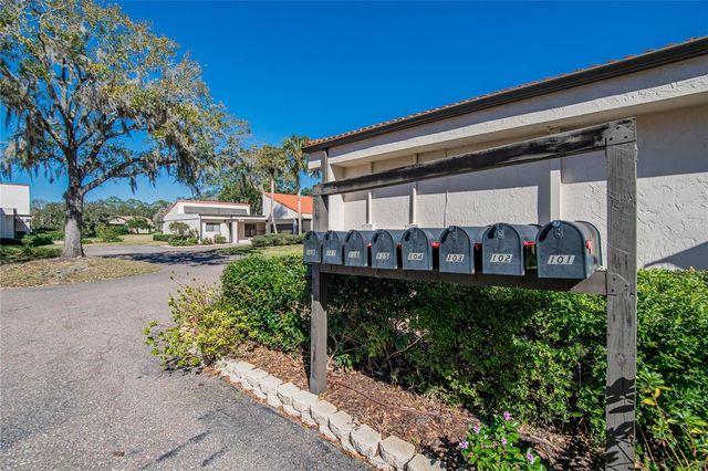 105 N CAPRI COURT N, Plant City, FL 33566