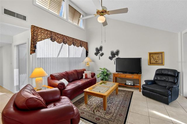 105 N CAPRI COURT N, Plant City, FL 33566