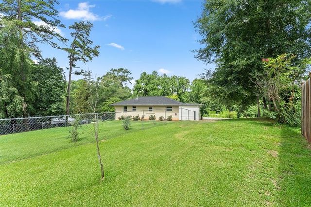 47 Cherokee Boulevard, Toccoa, GA 30577