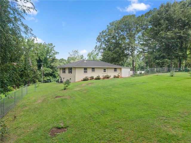 47 Cherokee Boulevard, Toccoa, GA 30577