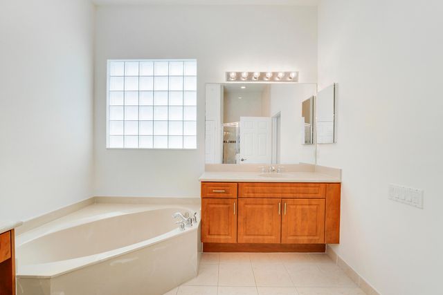 9486 Vercelli Street, Lake Worth, FL 33467