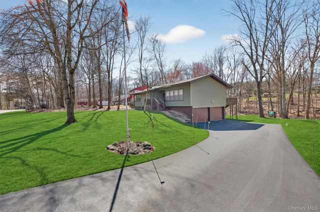 32 Sachson Place, Wappingers Falls, NY 12590