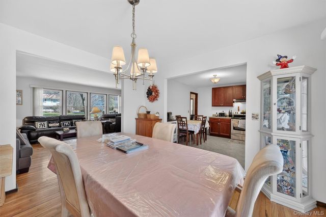 32 Sachson Place, Wappingers Falls, NY 12590