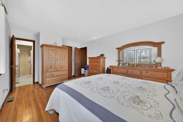 32 Sachson Place, Wappingers Falls, NY 12590