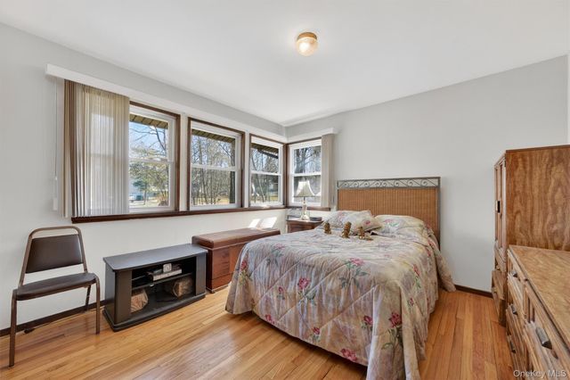 32 Sachson Place, Wappingers Falls, NY 12590