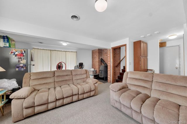 32 Sachson Place, Wappingers Falls, NY 12590