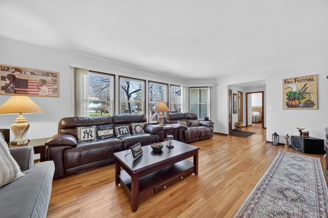 32 Sachson Place, Wappingers Falls, NY 12590