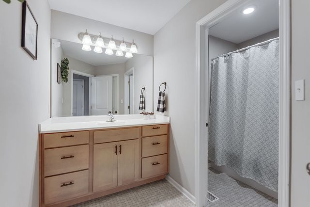 11811 Rhode Island Street, Crown Point, IN 46307