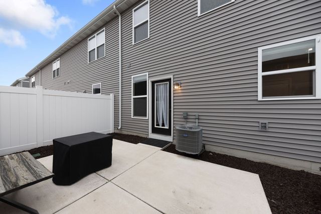 11811 Rhode Island Street, Crown Point, IN 46307