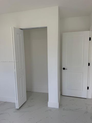 1861 NW 163rd St, Miami Gardens, FL 33054