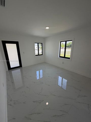 1861 NW 163rd St, Miami Gardens, FL 33054