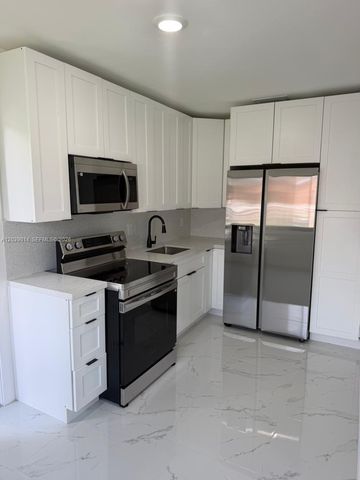 1861 NW 163rd St, Miami Gardens, FL 33054
