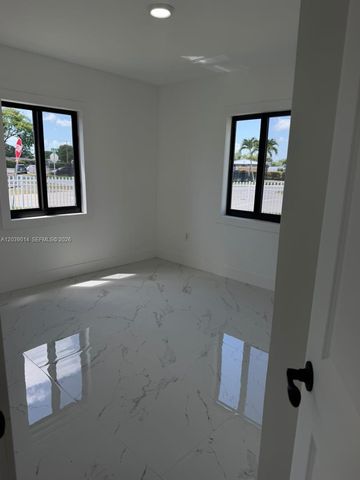 1861 NW 163rd St, Miami Gardens, FL 33054