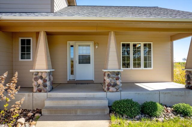 25827 Jarvis Street NW, Zimmerman, MN 55398