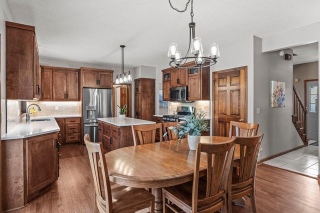 115 Woodridge Lane, Lino Lakes, MN 55014